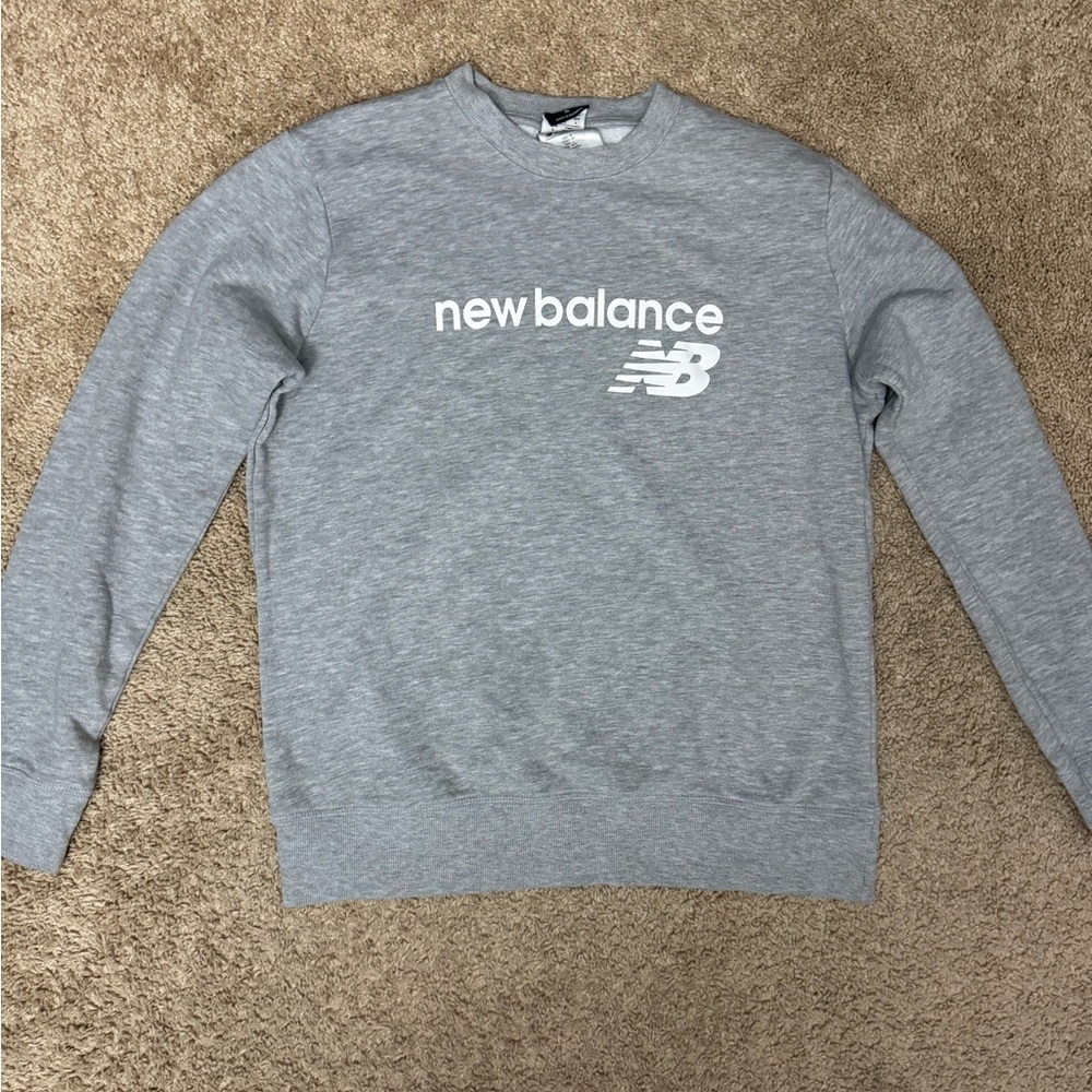 New Balance Women’s Light Grey Crewneck Sweater